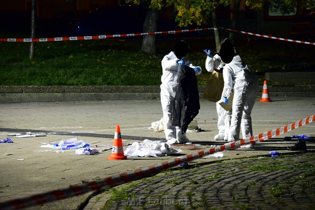 Einsatz BF Messerstecherei Koeln Neustadt Nord Eberplatz Platzmitte P194.JPG - Miklos Laubert